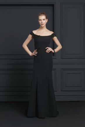 Kayık Yaka Küçük Beden Uzun Krep Gece Elbisesi Y7423